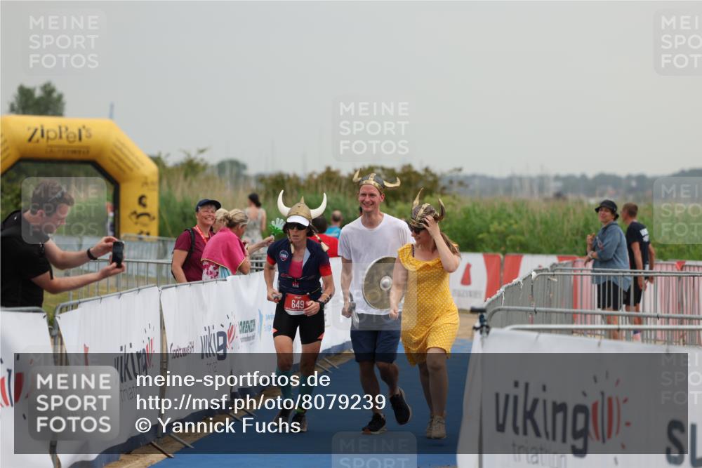 22.06.2025 - Viking Triathlon Yannick Fuchs http://msf.ph/oto/8079239 22.06.2025 16:40:55 Ziel 649 meine-sportfotos.de