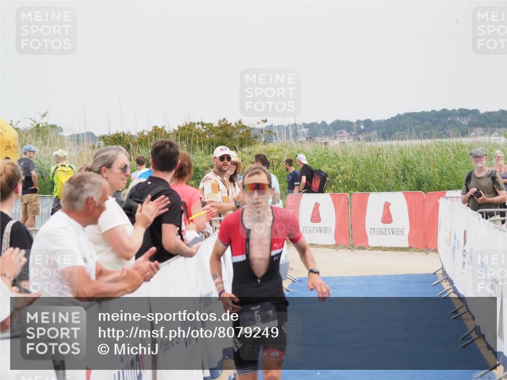 22.06.2025 - Viking Triathlon MichiJ http://msf.ph/oto/8079249 22.06.2025 14:39:04 Ziel 5, 258 meine-sportfotos.de