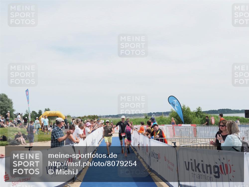 22.06.2025 - Viking Triathlon MichiJ http://msf.ph/oto/8079254 22.06.2025 14:17:17 Ziel 610 meine-sportfotos.de