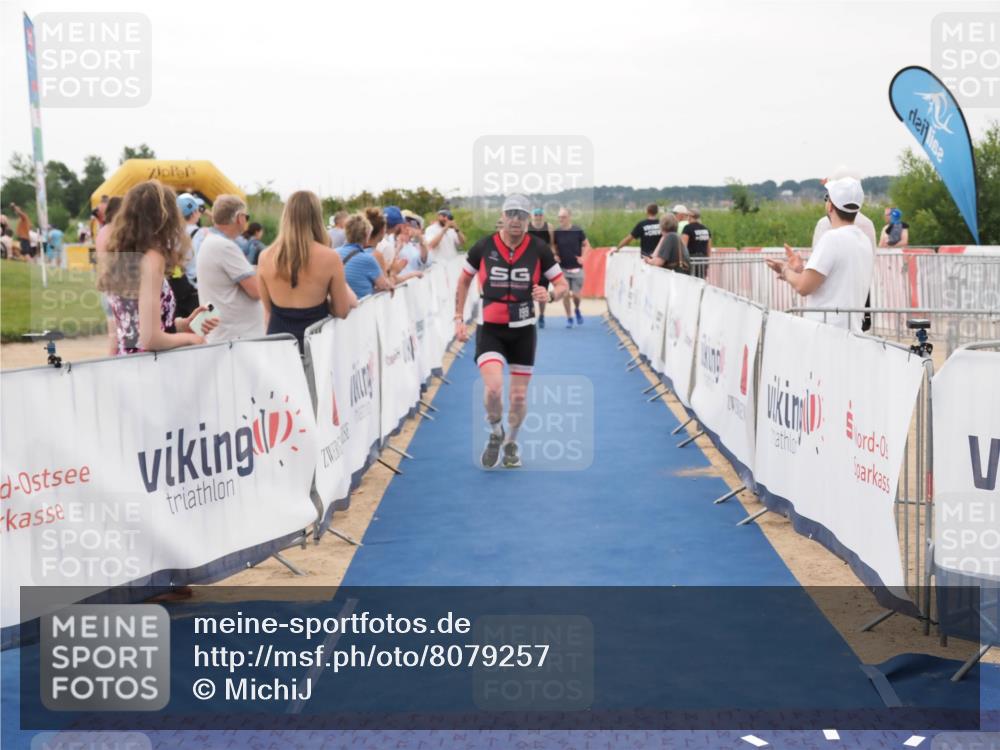 22.06.2025 - Viking Triathlon MichiJ http://msf.ph/oto/8079257 22.06.2025 15:56:26 Ziel 199 meine-sportfotos.de