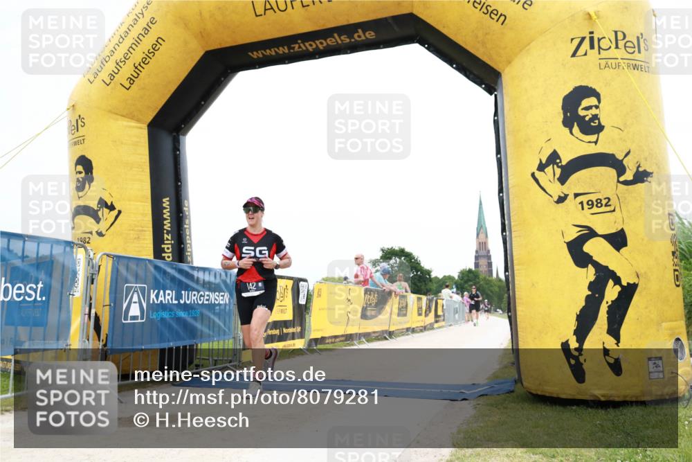22.06.2025 - Viking Triathlon H.Heesch http://msf.ph/oto/8079281 22.06.2025 15:41:36 Laufen 93, 142 meine-sportfotos.de