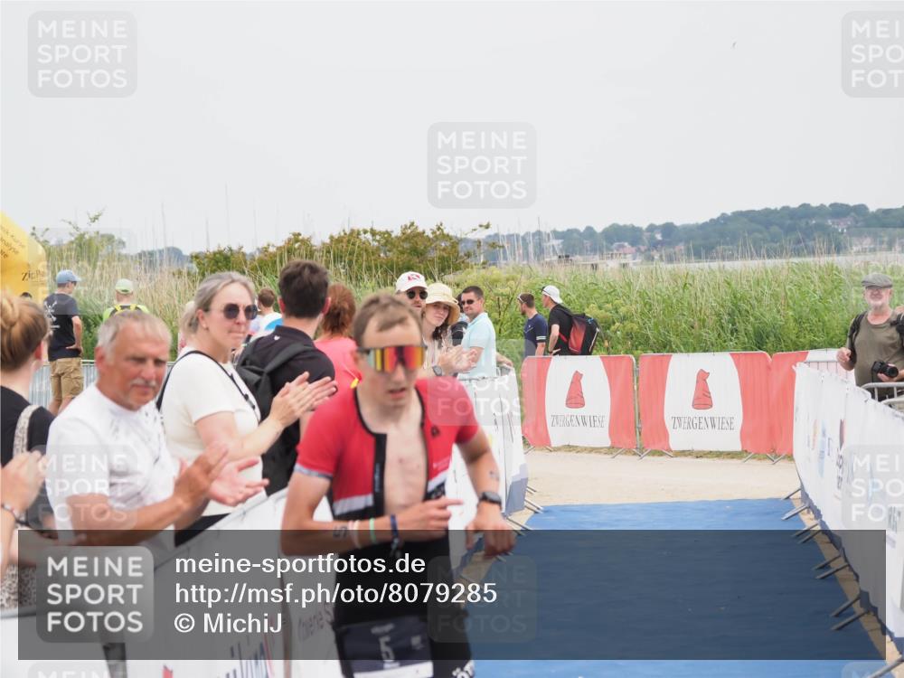 22.06.2025 - Viking Triathlon MichiJ http://msf.ph/oto/8079285 22.06.2025 14:39:05 Ziel 5, 258 meine-sportfotos.de