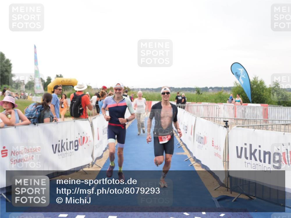 22.06.2025 - Viking Triathlon MichiJ http://msf.ph/oto/8079293 22.06.2025 16:04:12 Ziel 625 meine-sportfotos.de