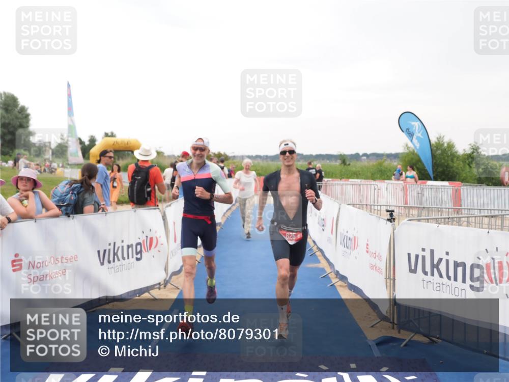 22.06.2025 - Viking Triathlon MichiJ http://msf.ph/oto/8079301 22.06.2025 16:04:12 Ziel 625 meine-sportfotos.de
