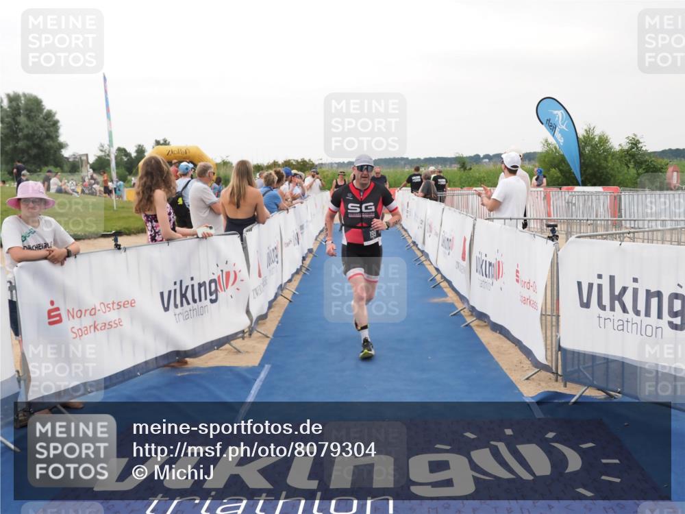 22.06.2025 - Viking Triathlon MichiJ http://msf.ph/oto/8079304 22.06.2025 15:56:27 Ziel 199, 647 meine-sportfotos.de