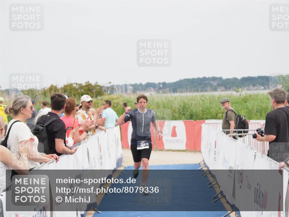 22.06.2025 - Viking Triathlon MichiJ http://msf.ph/oto/8079336 22.06.2025 14:39:36 Ziel 384 meine-sportfotos.de