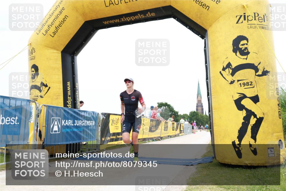 22.06.2025 - Viking Triathlon H.Heesch http://msf.ph/oto/8079345 22.06.2025 15:42:18 Laufen 221 meine-sportfotos.de