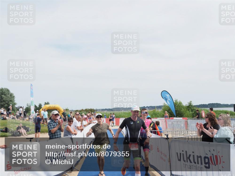 22.06.2025 - Viking Triathlon MichiJ http://msf.ph/oto/8079355 22.06.2025 14:17:18 Ziel 610 meine-sportfotos.de