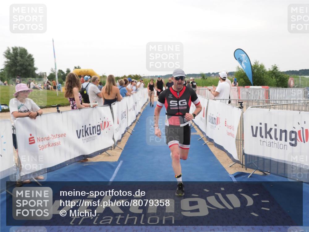 22.06.2025 - Viking Triathlon MichiJ http://msf.ph/oto/8079358 22.06.2025 15:56:28 Ziel 199, 647 meine-sportfotos.de