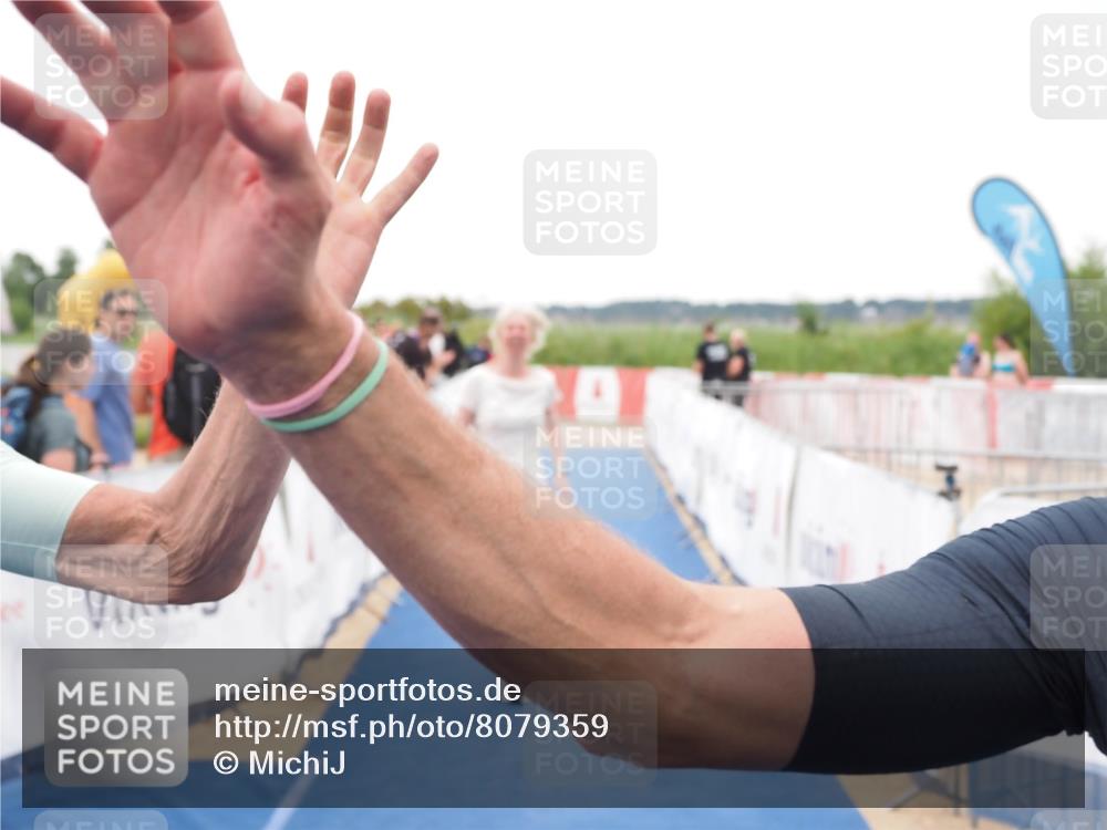 22.06.2025 - Viking Triathlon MichiJ http://msf.ph/oto/8079359 22.06.2025 16:04:13 Ziel 625 meine-sportfotos.de