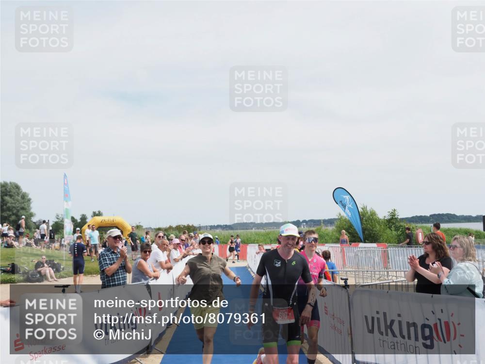 22.06.2025 - Viking Triathlon MichiJ http://msf.ph/oto/8079361 22.06.2025 14:17:18 Ziel 610 meine-sportfotos.de