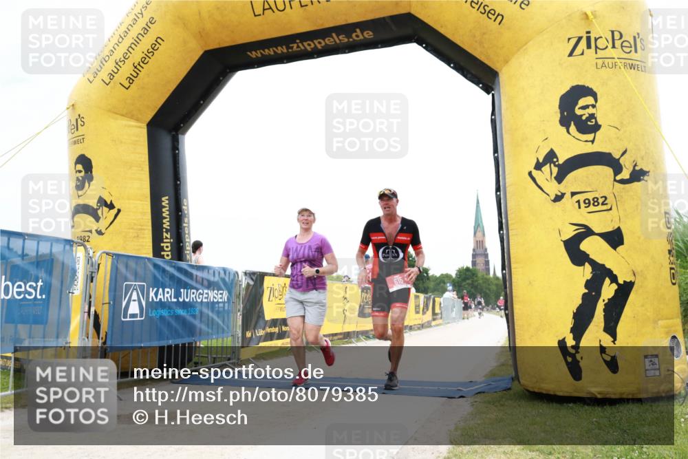 22.06.2025 - Viking Triathlon H.Heesch http://msf.ph/oto/8079385 22.06.2025 15:42:42 Laufen 304, 344, 389, 421, 615 meine-sportfotos.de
