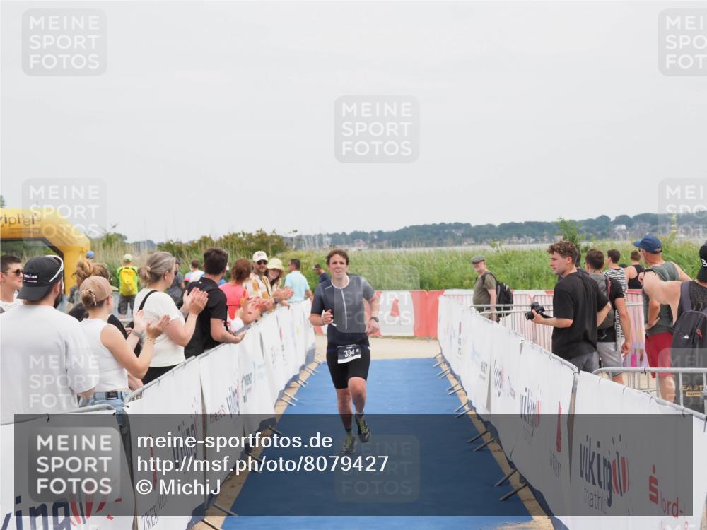 22.06.2025 - Viking Triathlon MichiJ http://msf.ph/oto/8079427 22.06.2025 14:39:38 Ziel 384 meine-sportfotos.de