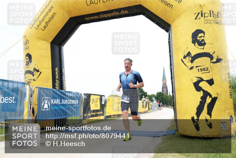 22.06.2025 - Viking Triathlon H.Heesch http://msf.ph/oto/8079441 22.06.2025 15:43:37 Laufen 114 meine-sportfotos.de