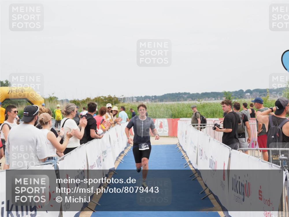 22.06.2025 - Viking Triathlon MichiJ http://msf.ph/oto/8079443 22.06.2025 14:39:38 Ziel 384 meine-sportfotos.de