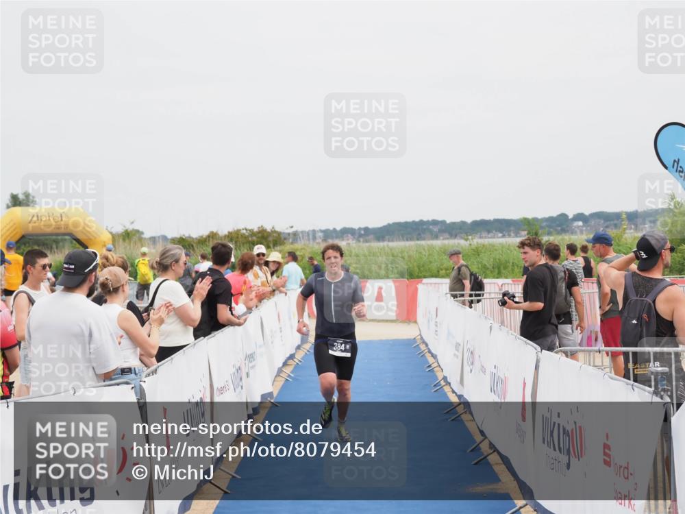 22.06.2025 - Viking Triathlon MichiJ http://msf.ph/oto/8079454 22.06.2025 14:39:38 Ziel 384 meine-sportfotos.de