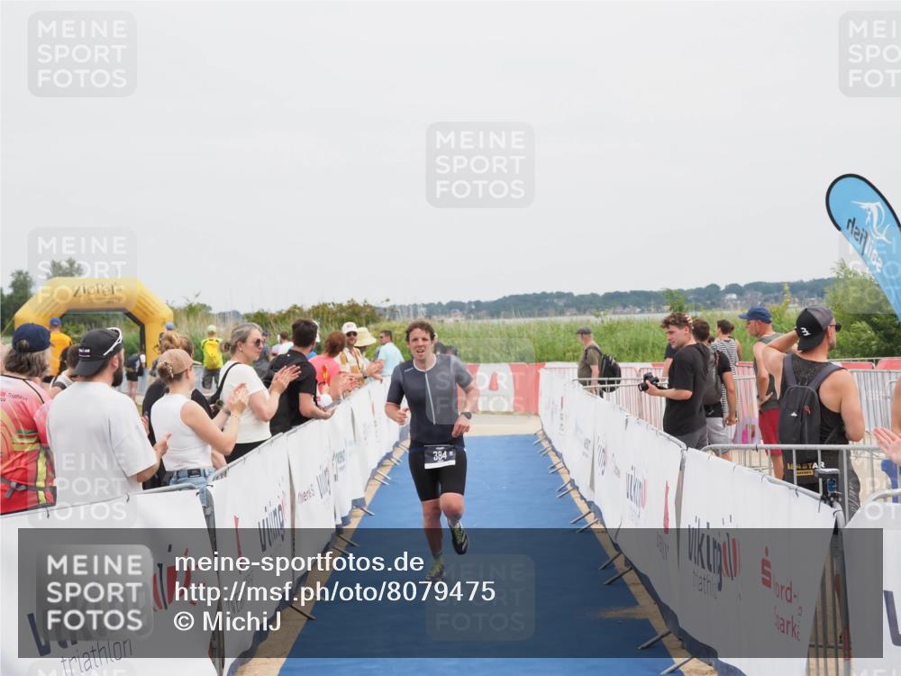 22.06.2025 - Viking Triathlon MichiJ http://msf.ph/oto/8079475 22.06.2025 14:39:39 Ziel 384 meine-sportfotos.de
