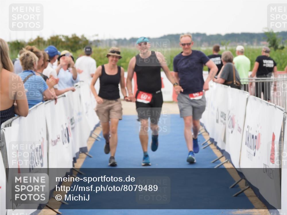 22.06.2025 - Viking Triathlon MichiJ http://msf.ph/oto/8079489 22.06.2025 15:56:30 Ziel 199, 647 meine-sportfotos.de