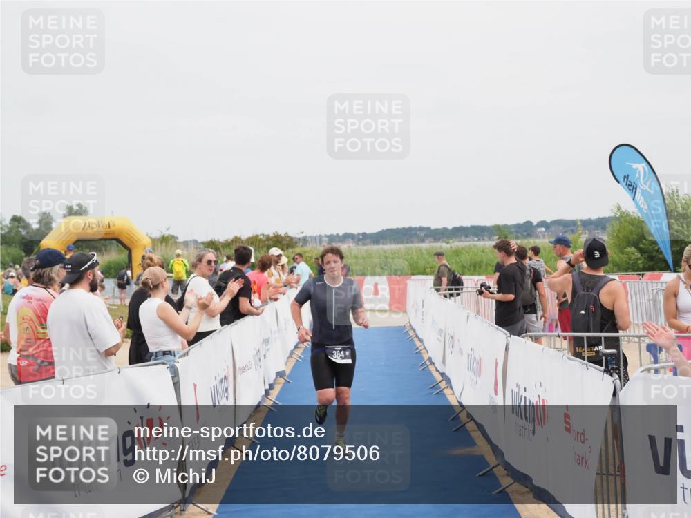 22.06.2025 - Viking Triathlon MichiJ http://msf.ph/oto/8079506 22.06.2025 14:39:39 Ziel 384 meine-sportfotos.de