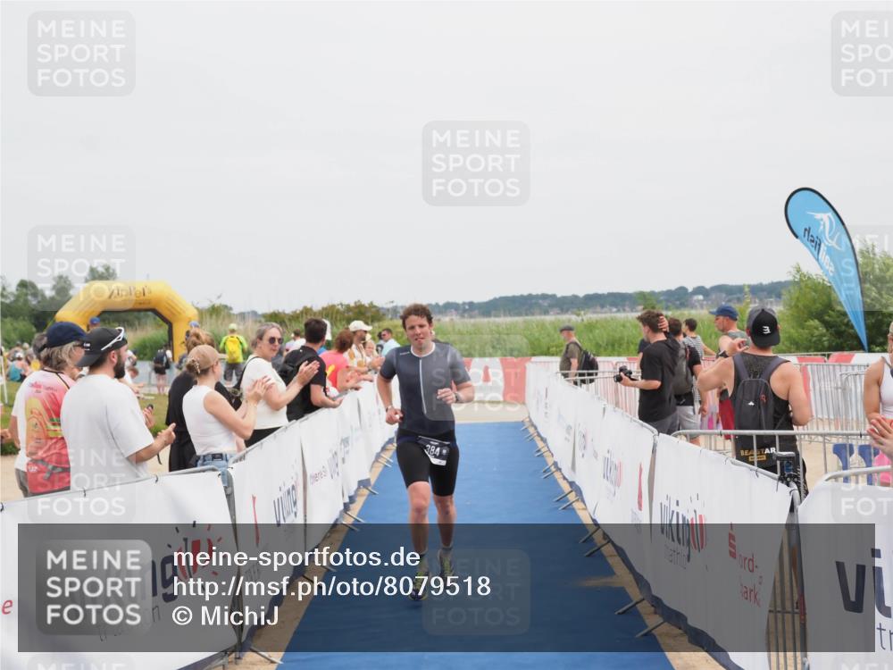 22.06.2025 - Viking Triathlon MichiJ http://msf.ph/oto/8079518 22.06.2025 14:39:39 Ziel 384 meine-sportfotos.de