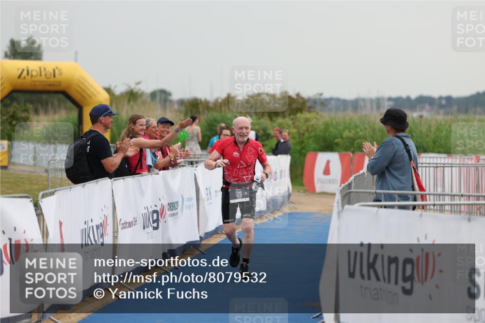 22.06.2025 - Viking Triathlon Yannick Fuchs http://msf.ph/oto/8079532 22.06.2025 16:43:13 Ziel 39 meine-sportfotos.de