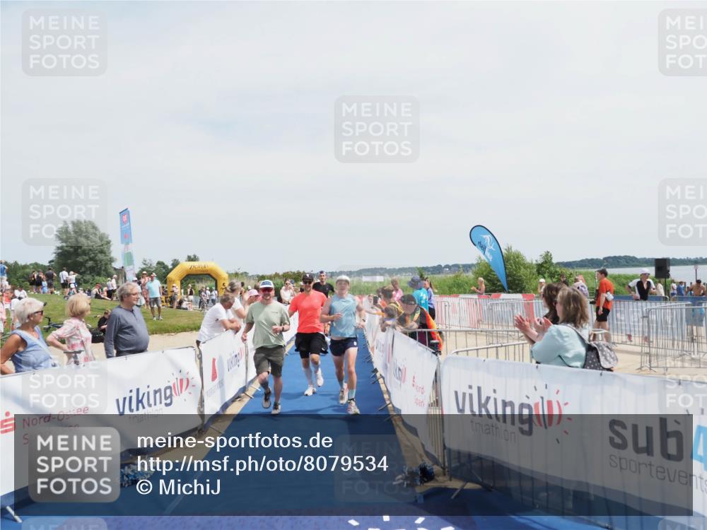 22.06.2025 - Viking Triathlon MichiJ http://msf.ph/oto/8079534 22.06.2025 14:18:54 Ziel 100, 272, 617 meine-sportfotos.de
