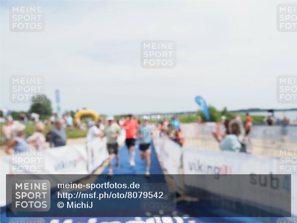 22.06.2025 - Viking Triathlon MichiJ http://msf.ph/oto/8079542 22.06.2025 14:18:54 Ziel 100, 272, 617 meine-sportfotos.de