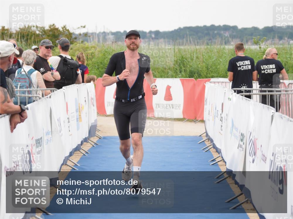 22.06.2025 - Viking Triathlon MichiJ http://msf.ph/oto/8079547 22.06.2025 16:05:00 Ziel 342 meine-sportfotos.de