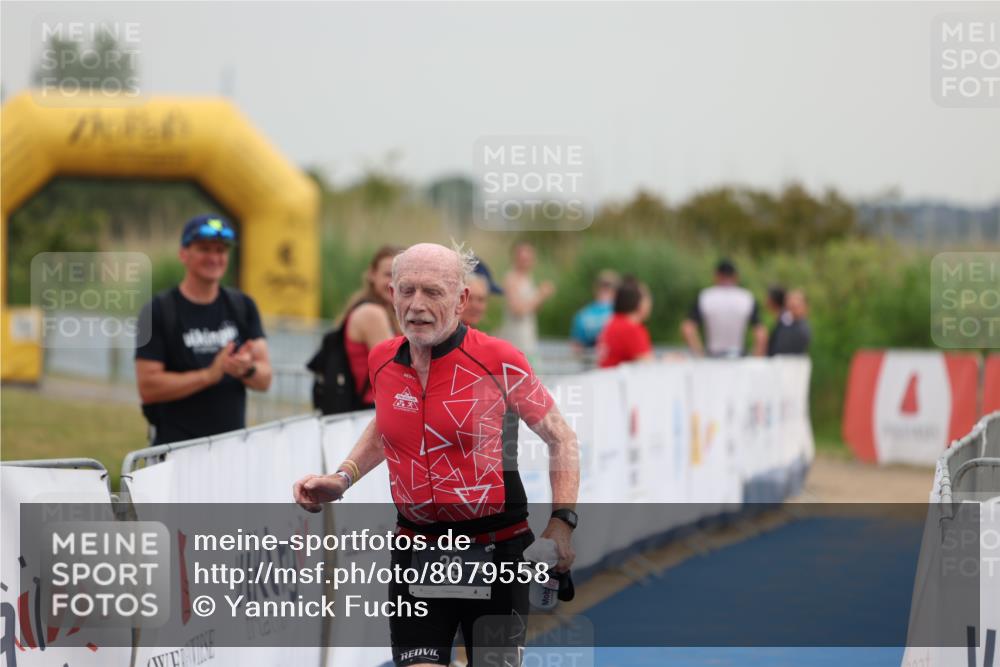 22.06.2025 - Viking Triathlon Yannick Fuchs http://msf.ph/oto/8079558 22.06.2025 16:43:15 Ziel 39 meine-sportfotos.de