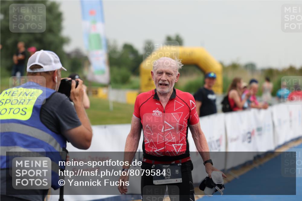 22.06.2025 - Viking Triathlon Yannick Fuchs http://msf.ph/oto/8079584 22.06.2025 16:43:18 Ziel 39 meine-sportfotos.de