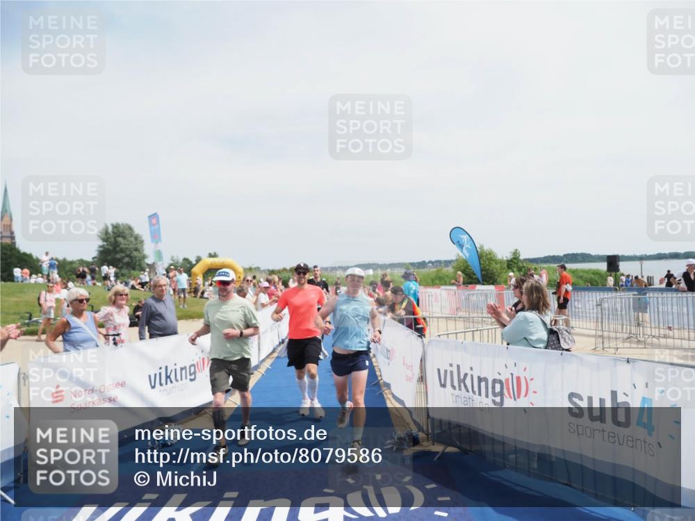 22.06.2025 - Viking Triathlon MichiJ http://msf.ph/oto/8079586 22.06.2025 14:18:54 Ziel 100, 272, 617 meine-sportfotos.de