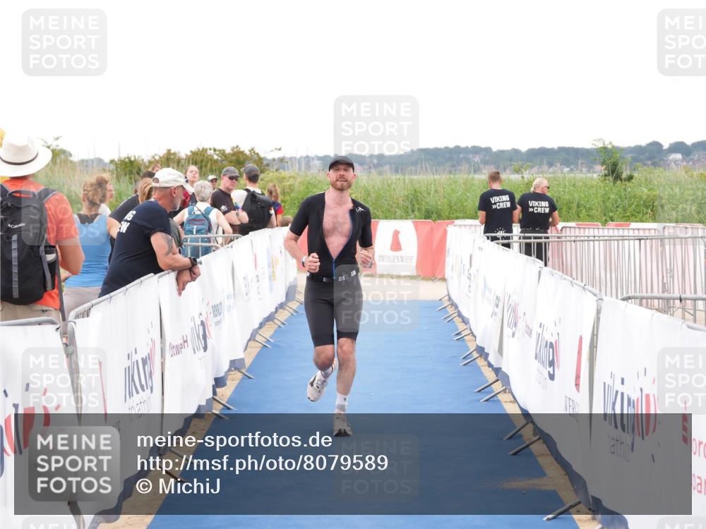 22.06.2025 - Viking Triathlon MichiJ http://msf.ph/oto/8079589 22.06.2025 16:05:01 Ziel 342 meine-sportfotos.de