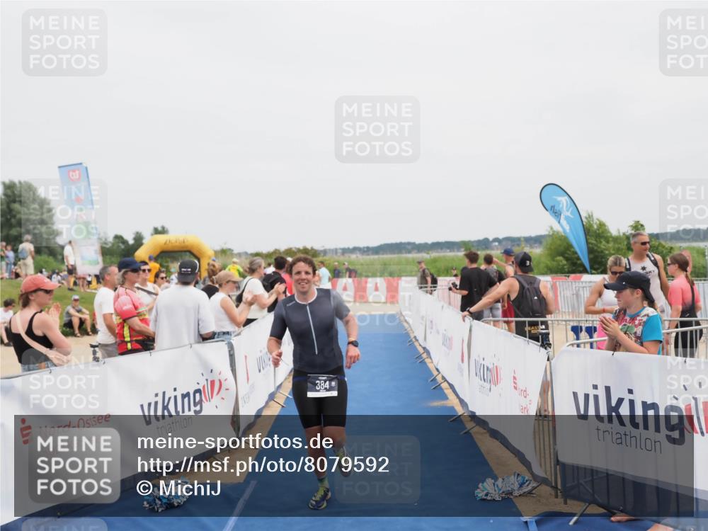 22.06.2025 - Viking Triathlon MichiJ http://msf.ph/oto/8079592 22.06.2025 14:39:40 Ziel 384 meine-sportfotos.de