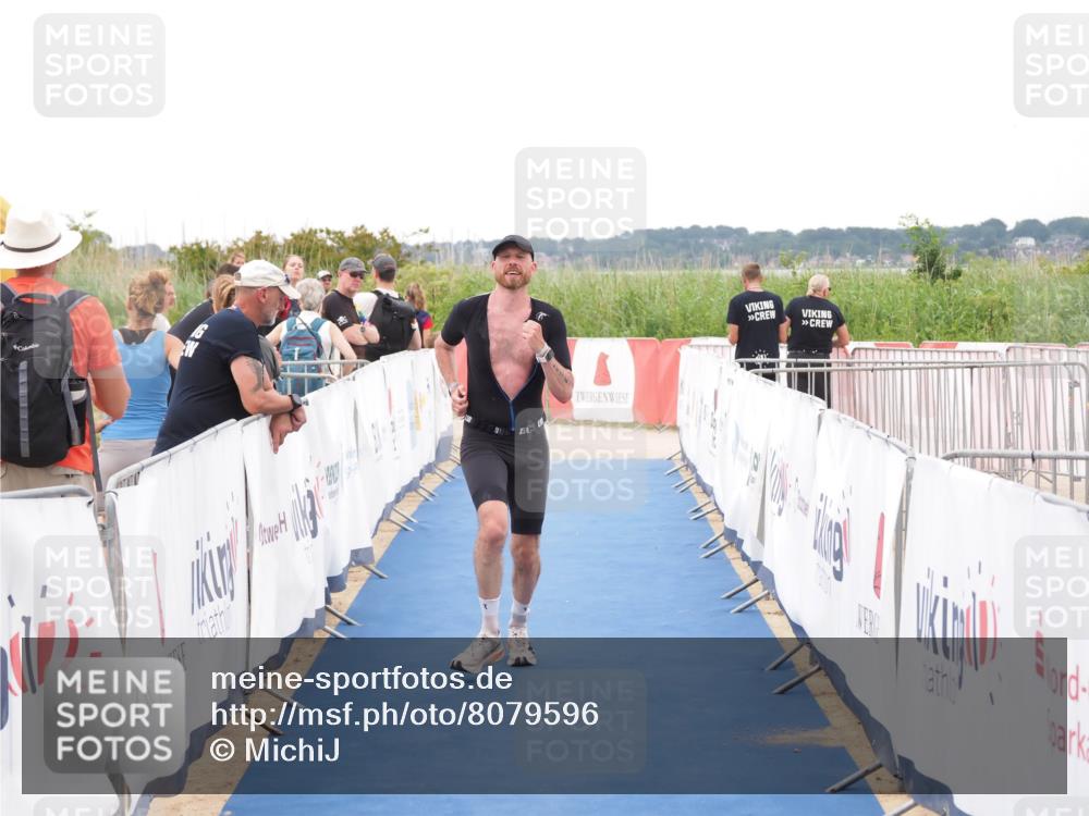 22.06.2025 - Viking Triathlon MichiJ http://msf.ph/oto/8079596 22.06.2025 16:05:01 Ziel 342 meine-sportfotos.de