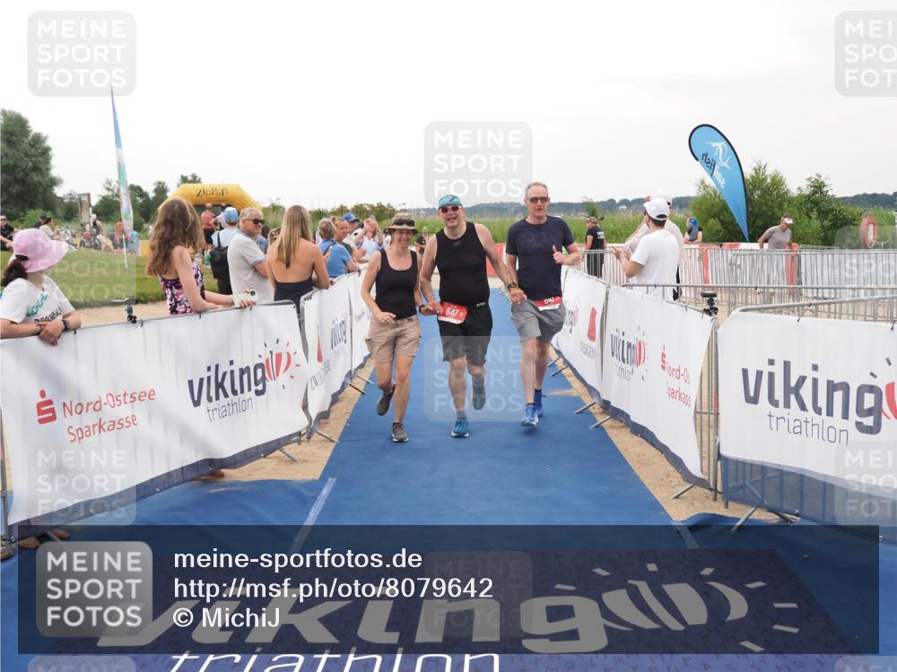 22.06.2025 - Viking Triathlon MichiJ http://msf.ph/oto/8079642 22.06.2025 15:56:32 Ziel 199, 647 meine-sportfotos.de