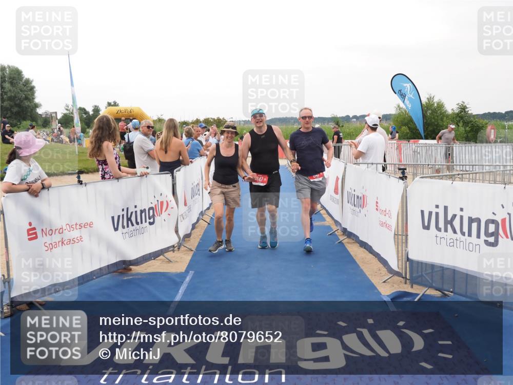 22.06.2025 - Viking Triathlon MichiJ http://msf.ph/oto/8079652 22.06.2025 15:56:32 Ziel 199, 647 meine-sportfotos.de