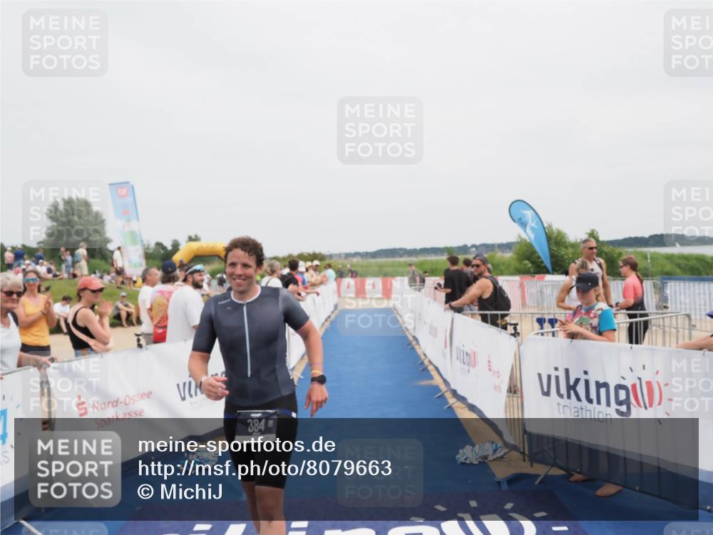 22.06.2025 - Viking Triathlon MichiJ http://msf.ph/oto/8079663 22.06.2025 14:39:41 Ziel 384 meine-sportfotos.de