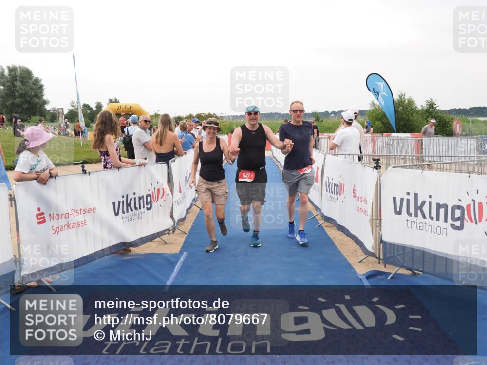 22.06.2025 - Viking Triathlon MichiJ http://msf.ph/oto/8079667 22.06.2025 15:56:33 Ziel 647 meine-sportfotos.de