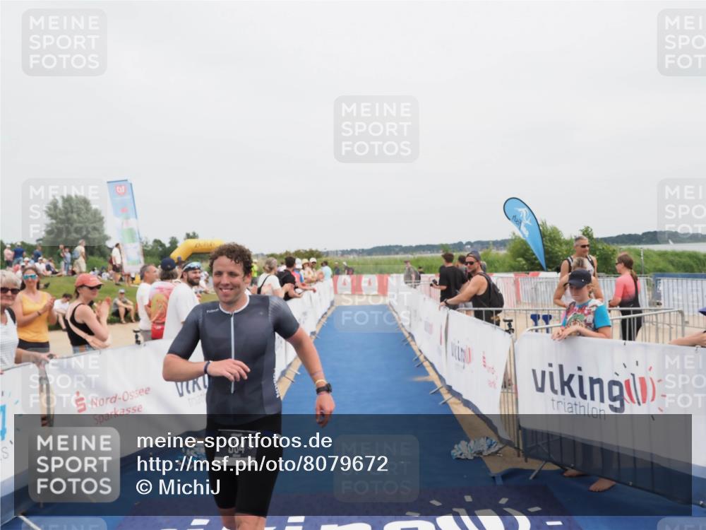 22.06.2025 - Viking Triathlon MichiJ http://msf.ph/oto/8079672 22.06.2025 14:39:41 Ziel 384 meine-sportfotos.de