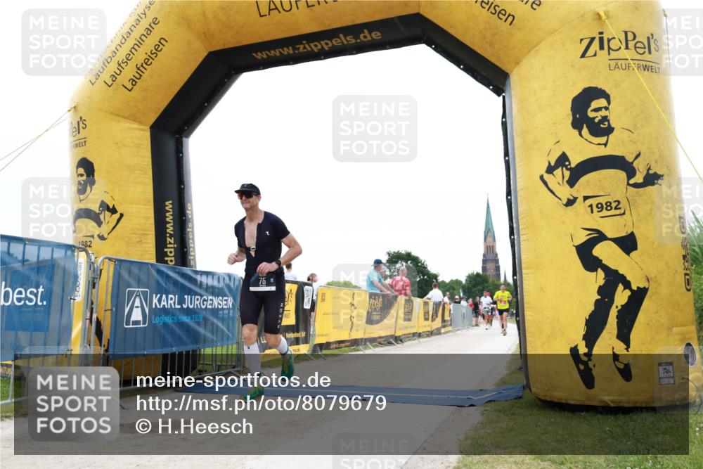 22.06.2025 - Viking Triathlon H.Heesch http://msf.ph/oto/8079679 22.06.2025 15:53:22 Laufen 75 meine-sportfotos.de
