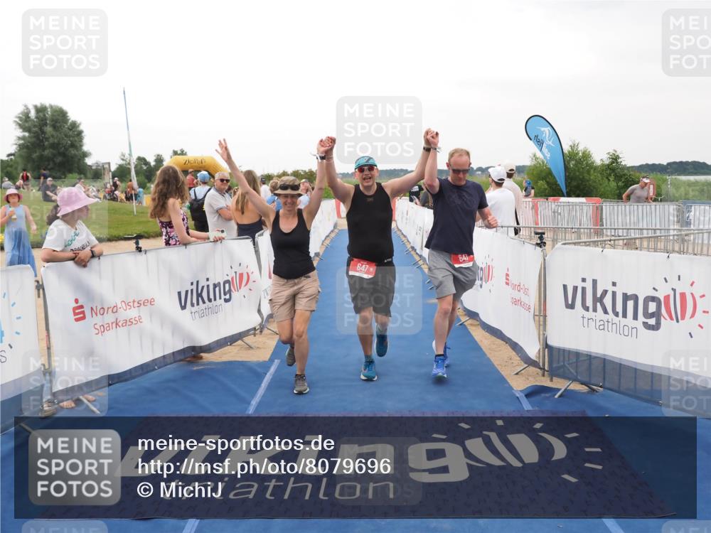 22.06.2025 - Viking Triathlon MichiJ http://msf.ph/oto/8079696 22.06.2025 15:56:33 Ziel 647 meine-sportfotos.de