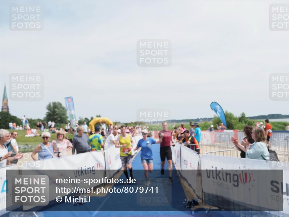 22.06.2025 - Viking Triathlon MichiJ http://msf.ph/oto/8079741 22.06.2025 14:19:15 Ziel 604 meine-sportfotos.de