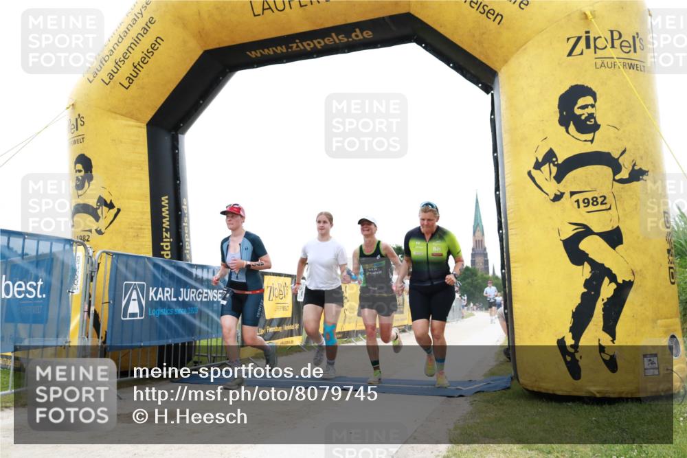 22.06.2025 - Viking Triathlon H.Heesch http://msf.ph/oto/8079745 22.06.2025 15:54:54 Laufen 477, 636 meine-sportfotos.de