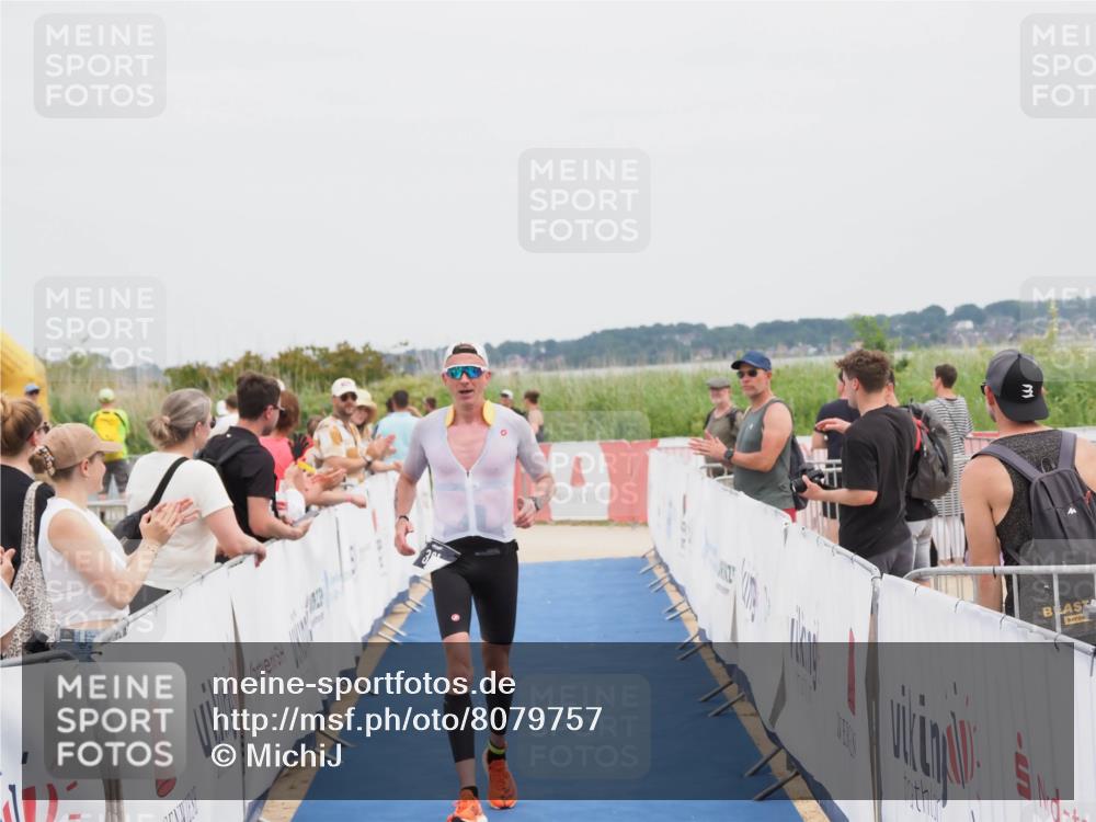 22.06.2025 - Viking Triathlon MichiJ http://msf.ph/oto/8079757 22.06.2025 14:39:58 Ziel 381 meine-sportfotos.de
