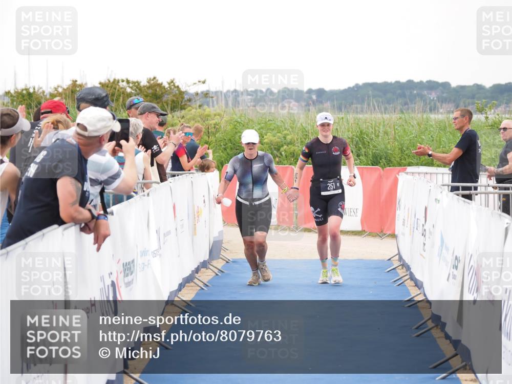 22.06.2025 - Viking Triathlon MichiJ http://msf.ph/oto/8079763 22.06.2025 16:05:32 Ziel 251, 454 meine-sportfotos.de