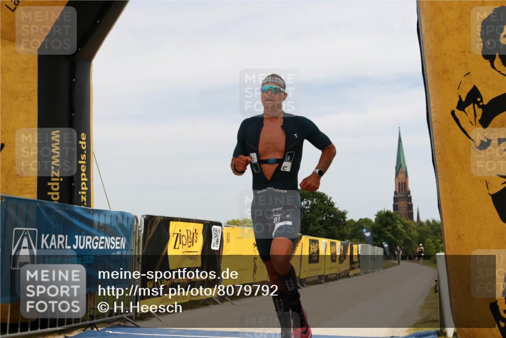 22.06.2025 - Viking Triathlon H.Heesch http://msf.ph/oto/8079792 22.06.2025 12:40:20 Laufen 81 meine-sportfotos.de