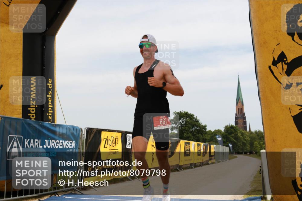 22.06.2025 - Viking Triathlon H.Heesch http://msf.ph/oto/8079798 22.06.2025 12:40:33 Laufen 661 meine-sportfotos.de