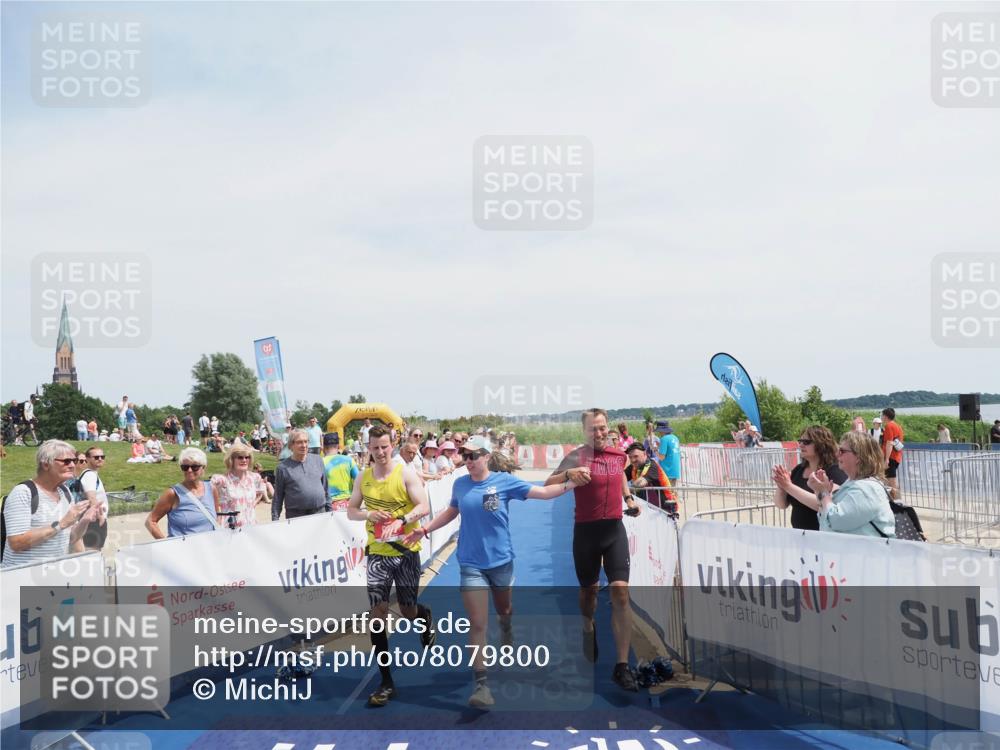 22.06.2025 - Viking Triathlon MichiJ http://msf.ph/oto/8079800 22.06.2025 14:19:16 Ziel 604 meine-sportfotos.de