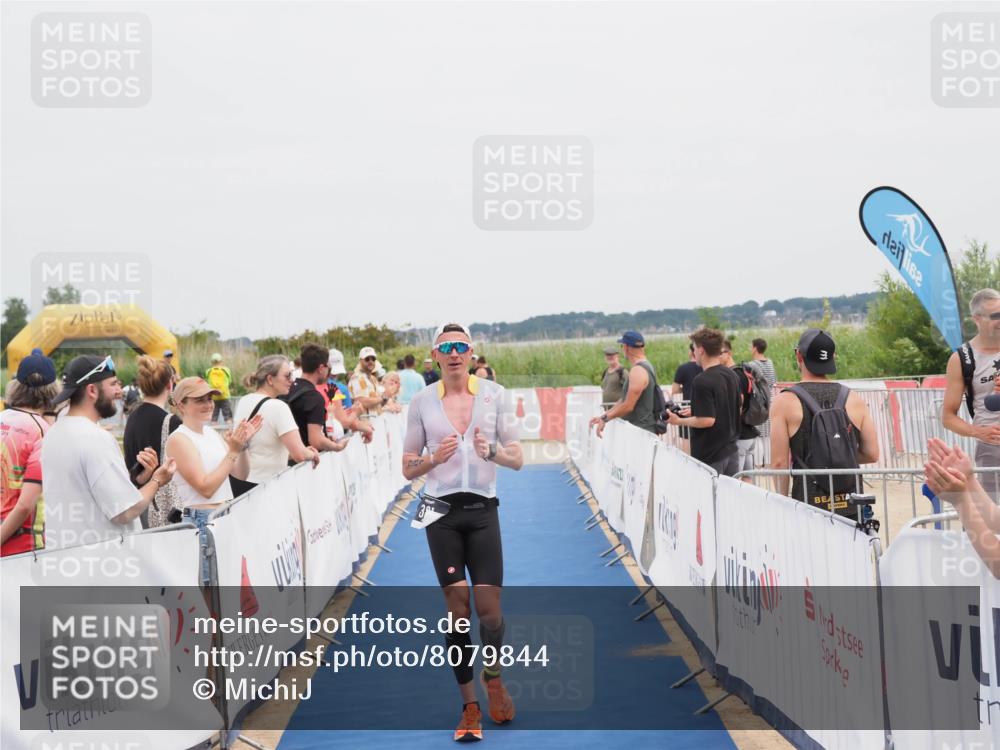 22.06.2025 - Viking Triathlon MichiJ http://msf.ph/oto/8079844 22.06.2025 14:39:59 Ziel 381 meine-sportfotos.de