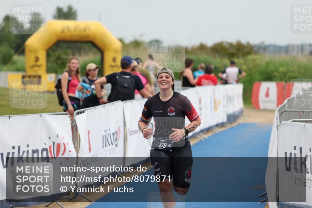 22.06.2025 - Viking Triathlon Yannick Fuchs http://msf.ph/oto/8079871 22.06.2025 16:47:56 Ziel 476 meine-sportfotos.de